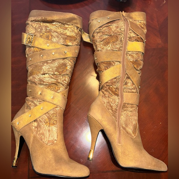 Baby Phat “Fortuna” Boots - Picture 2 of 13